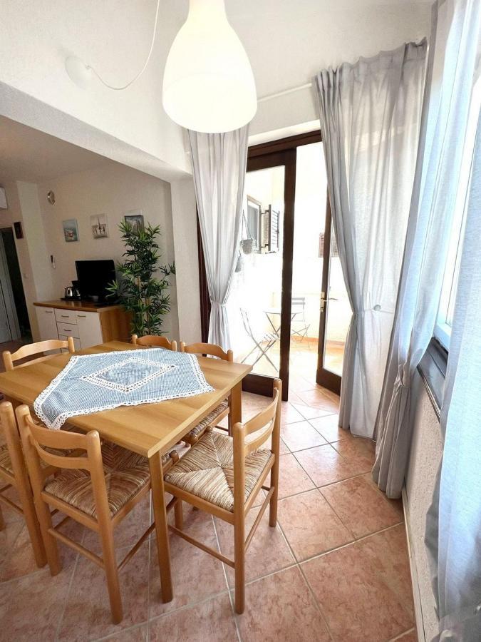 Villa Ortensie Apartments Funtana Eksteriør bilde